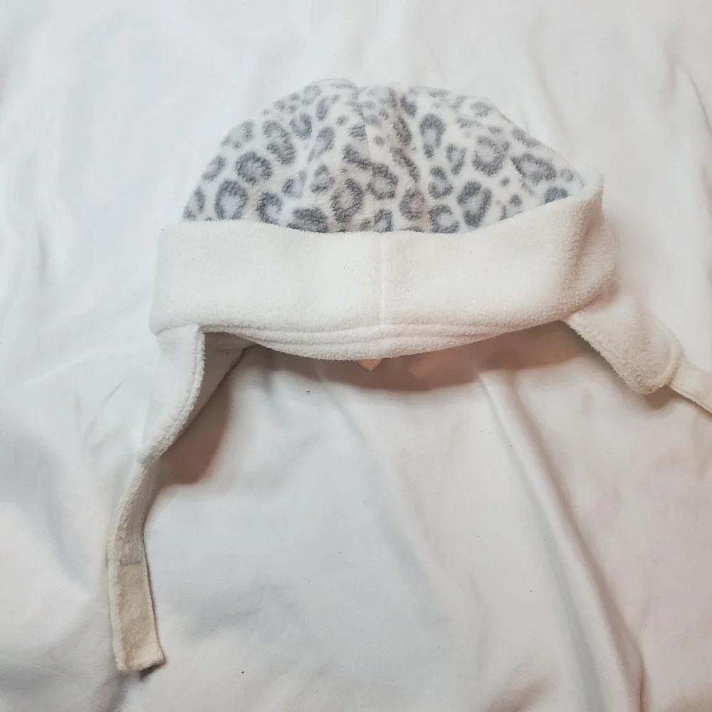 Baby‎ Girls Nike Leopard Print Fleece Trapper Hat White Grey